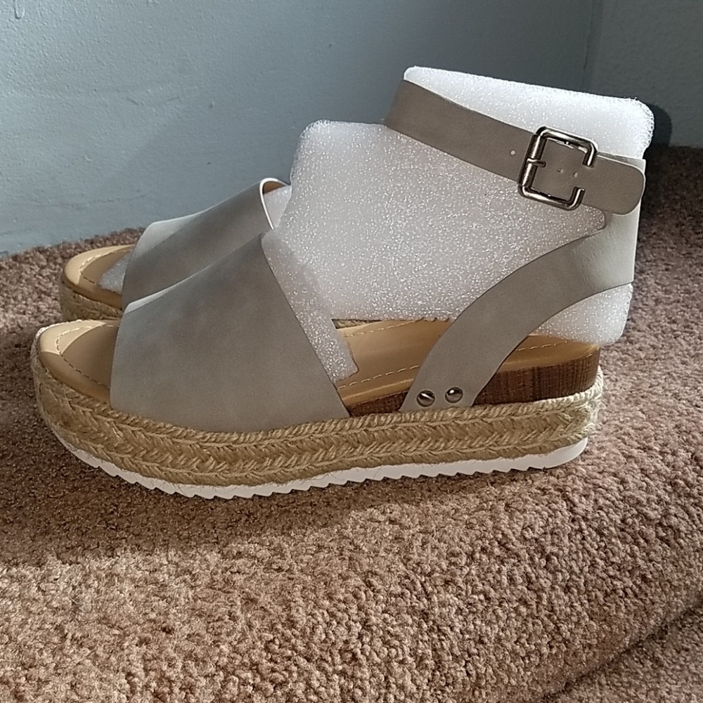 Cute Platform Sandals